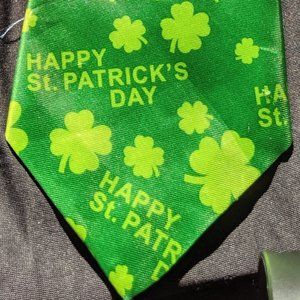St Patrick's FUN Tie.  Tie one up or on for real or excuse 2_ like a leprechaun